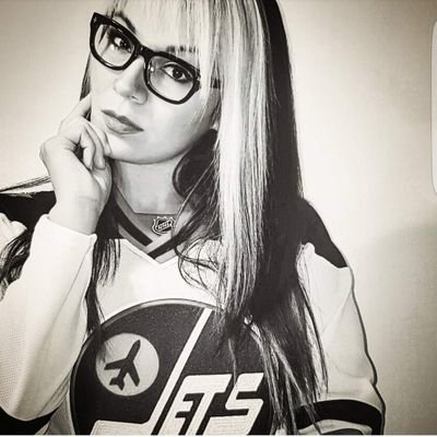 Former firefighter👩‍🚒🔥 and host. Current freelancer 📽🎬 Animal/nature/tech lover. @NHLJets fan.