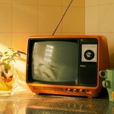Televiseiro. Noveleiro. Cinéfilo. Curioso. Otimista. Desinfluenciador. Sem seguidores. Desabafo por aqui.
Photos Unsplash by /@franbergallo /@timmossholder