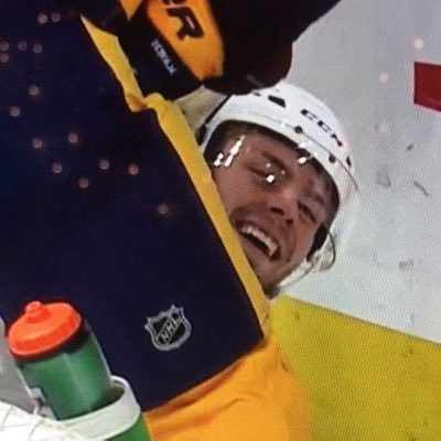 marnernara's profile picture. Master gave Dobby a glock.