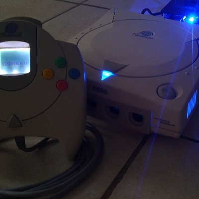 Passionné de rétrogaming, et plus particulièrement de la Dreamcast, je joue régulièrement online avec cette dernière. Je fais également du simracing