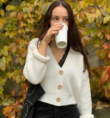 ConnersSeana's profile picture. Just a young girl from Texas

Feminist 🏳️‍🌈