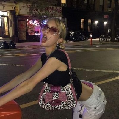 damniva's profile picture. The problem is people are being hated when they are real, and are being loved when they are fake