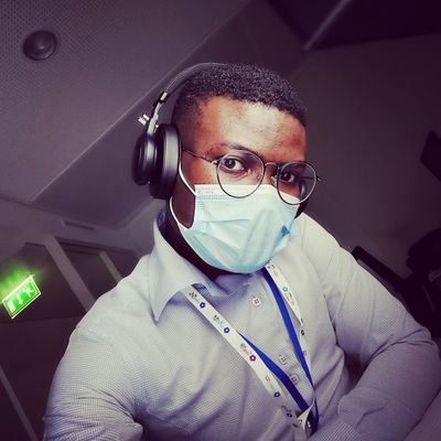 lolas86's profile picture. La tenue la retenue l’élégance verbale et comportementale doivent être une priorité