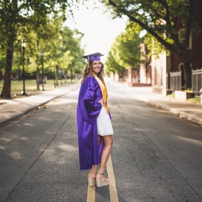 Profile Picture of Hannah Peterson Moore (@han_nahcp7) on Twitter
