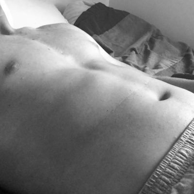 Troco nudes com mulheres 

Faço vídeo chamada 

Sexo virtual 

😈😈