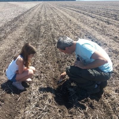 hacedor de mangrullos, familiero , ciudadano, ingeniero agrónomo.
@VientoSurAgro @aapresidneco @AAPPCE