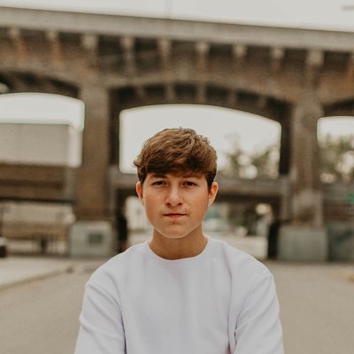 TateRoss7's profile picture. 