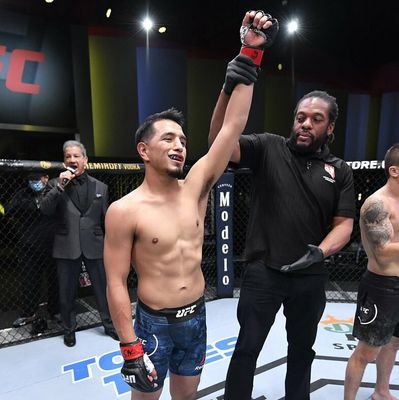 16-4 Professional MMA Fighter 🖕🏽🖕🏽
Signed to the UFC
#MetroFightClub #RockSteady #TeamYanez