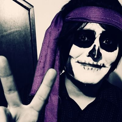 karloz_V's profile picture. Apasionado del cine, la música, los videojuegos y las TI´s...simplemente llevo la tecnología en las venas...