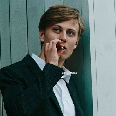 *⠀ ▍𝟐𝟒𝐲𝐨 ⦂⠀────⠀  the rich 𝐆𝐄𝐑𝐌𝐀𝐍 𝐁𝐎𝐘 ；❛ 𝗗𝗼 I look like 𝘀𝗼𝗺𝗲𝗼𝗻𝗲 who 𝗰𝗮𝗿𝗲𝘀 what 𝗚𝗼𝗱 thinks? ⿻⠀HAASE FAM ： im urlaub !