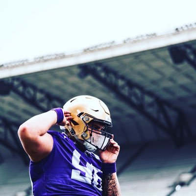 Defensive Tackle @ University of Washington • Good Vibes Only 😎