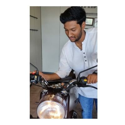 name_is_sami's profile picture. #221b Baker street...😎
Live to the fullest...🖤
Life is all about memories..❣️💞