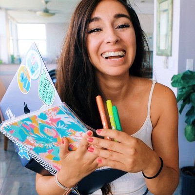 AmberrCalderon's profile picture. Head of Content Strategy @ClassroomChamps | Social Media & Content Marketing Leader ✨ Previously: @Nearpod | @Flocabulary
