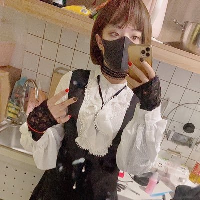 winkwink0121's profile picture. 两面人格。男装高冷温柔细心，女装性感可爱逗比(扮演自己的理想女友)。推特分享女装进程，不回复涉黄私聊。