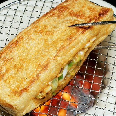 新潟県長岡市栃尾で名物の大きな「とちお油揚げ」作ってます!
物産展の出展情報を中心に発信していこうと思ってます。
お店:営業時間 8:30~18:00 定休日 年始(1,2日)
法人様も個人様もフォロー大歓迎♬