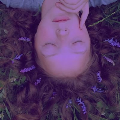 если тебе нечего делать, и ты хочешь прос.. ать свои драгоценные минуты на чтение моих твитттоов, то добро пожаловать 🦎🦋