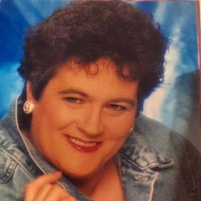 SweetmanLesley's profile picture. Half Irish, Da born in Dublin. Star trek nerd, fav actor from star trek series is Dominic Keating.Fav band Status Quo. love books and doing LARP