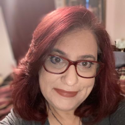 Davasha3's profile picture. Making friends, book on life's choices,