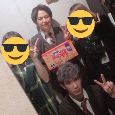 ブラジル🇧🇷と日本🇯🇵のハーフ
最近ナンバーズハマってます！
🍓と🧀(๑´ڡ`๑大好き😆