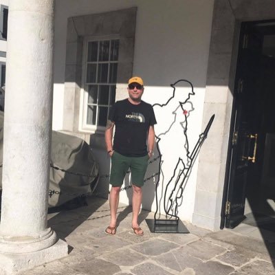 dave_looks's profile picture. 