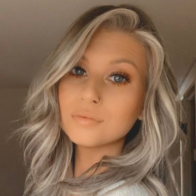 lindseyloolong's profile picture. Insta & Venmo: Lindsloolong