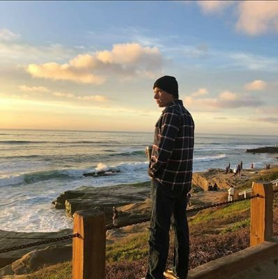 SeanHannon17's profile picture. Constructively Sarcastic