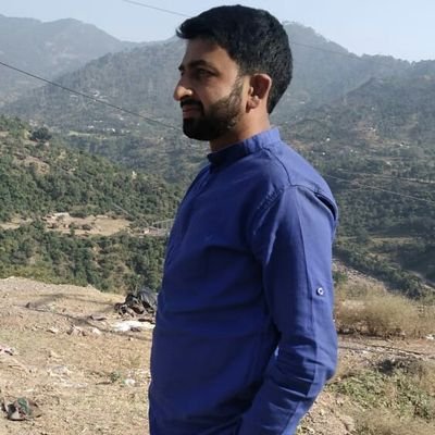 यदा यदा हि धर्मस्य ग्लानिर्भवति भारत ।
अभ्युत्थानमधर्मस्य तदात्मानं सृजाम्यहम् ॥
परित्राणाय साधूनां विनाशाय च दुष्कृताम् ।
धर्मसंस्थापनार्थाय सम्भवामि युगे युगे