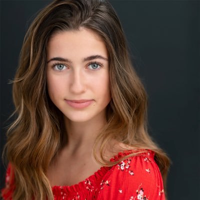 Actor and dancer, represented by Premiere Talent https://t.co/yhdhaU5LUs Instagram @_ashley.wood Managed by mom