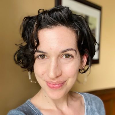 LindsayTillHoyt's profile picture. Developmental scientist (she/her) @FordhamNYC studying adolescent/young adult stress, civic engagement, inequalities • Mama to B • Podcast fan • Views my own