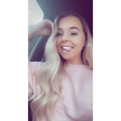 hanthorntonx's profile picture. any drinks or snacks 🛫