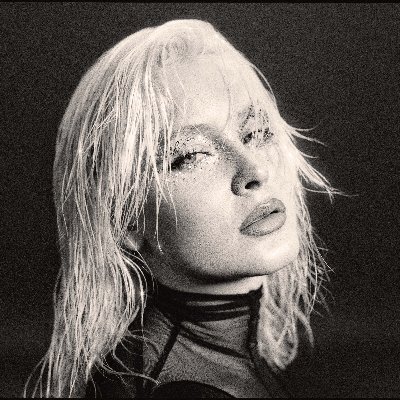 LassonZara's profile picture. 