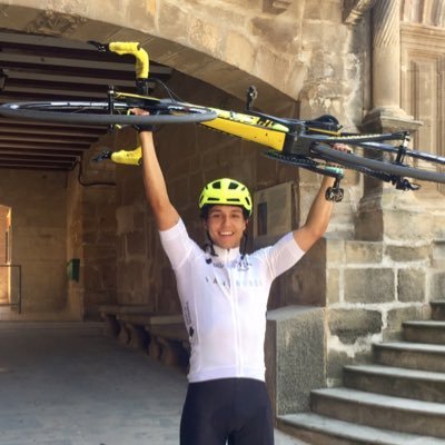 ‘’Agradece por lo que tienes, y terminarás atrayendo más. Si te concentras en lo que no tienes, nunca tendrás suficiente.”