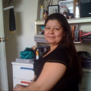 claudiasabyr's profile picture. 