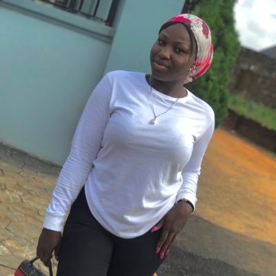 Habiodunholami's profile picture. All fingers are not equal but mine shouldn’t be the shortest!!!! ✌🏽