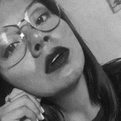 21 años🎈.
Estudiante CPN📚.
Me gusta la gente, poco hecha🎀.