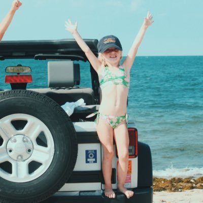 LilyVBos's profile picture. life is good hehe