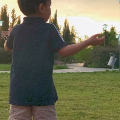 DanBabhair's profile picture. غنية باللہ عن الناس أجمعين ♥♥ / و بشّر الصابرين هي اكبر امل في إنتظار ما نريد ♡. snap: DanBabhair 👻