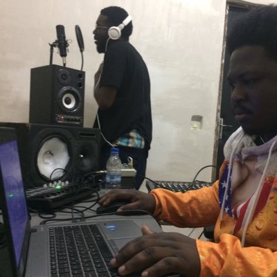 MvStudio11's profile picture. nos prestations:prise de voix,mixage et mastering,instrumentale,clip vidéo,spot publicitaire ... tu veux la qualité à un bon prix CONTACTE NOUS AU +22546098272