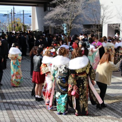 「上田市二十歳を祝う式」の公式アカウントです！式典の情報や実行委員会の様子についてお伝えしていきます！上田市の二十歳のみなさん、フォローお待ちしてます！