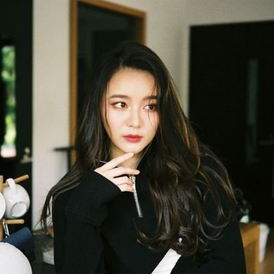 ROLEPLAYER ─ ณิชาภัทร ฉัตรชัยพลรัตน์. 1995. Actress / Singer under @nadaobangkok. Official Fanpage: @pearwahpeart ♡ Youtube: NichaphatC