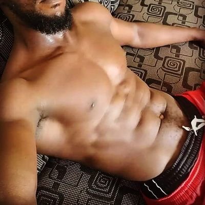 Certified Fitness coach/Personal trainer 
/Massage Therapist 
/Fitness blogger ( https://t.co/QzDmHH9y0i)