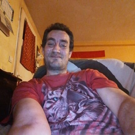 alors bonjour en à vous tous comment je suis tout d'abord un homme sérieux honnête sincère et aussi un sportif de haut niveau athlétisme en tu as la marche athl