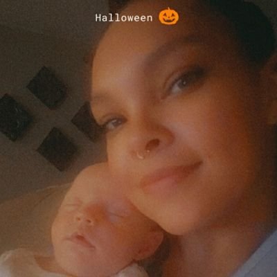 Mikayla12mm's profile picture. female, 26