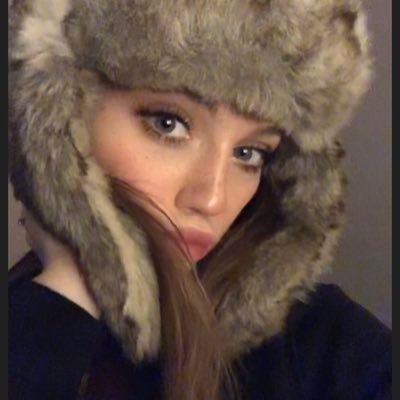 clelastardu69's profile picture. 