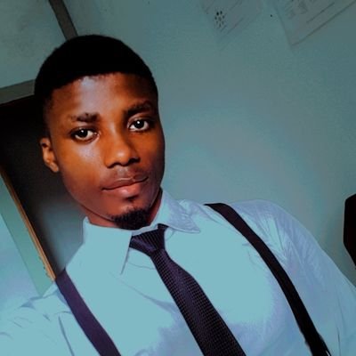 junionako's profile picture. Pour me connaître il faut me suivre 
IG, Facebook, LinkedIn 👉🏾 junior nako