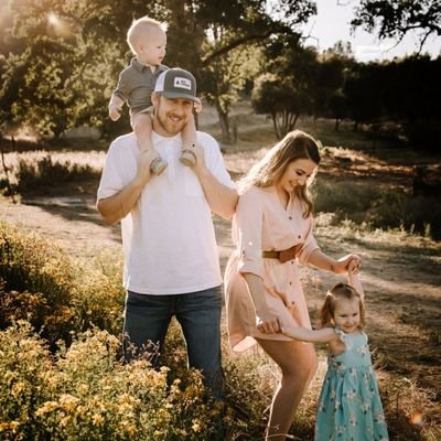 mike_newitt04's profile picture. #GoPackGo, #SFGiants, #Invest, #Constitution