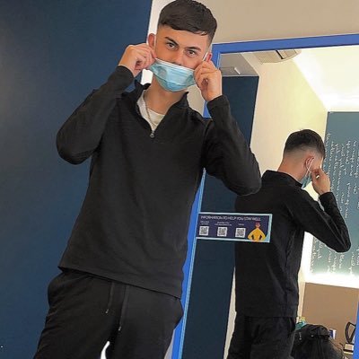 lewyy__82's profile picture. 