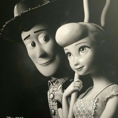 taelrander's profile picture. -