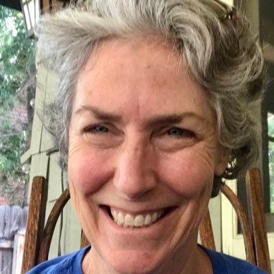 LalaPasadena's profile picture. 