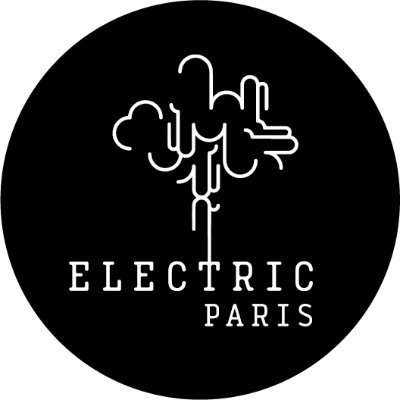 Electric Paris est un bar, café et restaurant spécialisé dans la cuisine française faite maison et situé dans un centre multiculturel de trois niveaux à Paris.